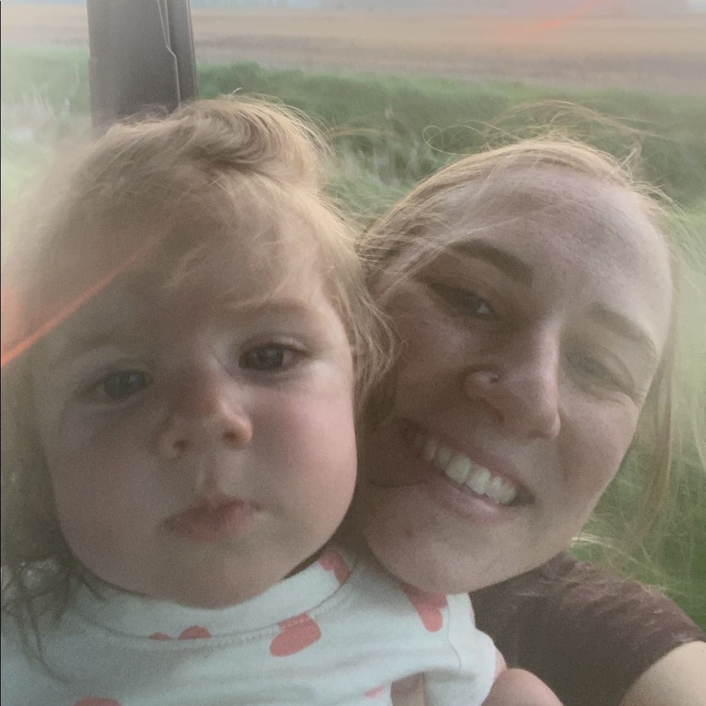 Meet your Posher, Makayla